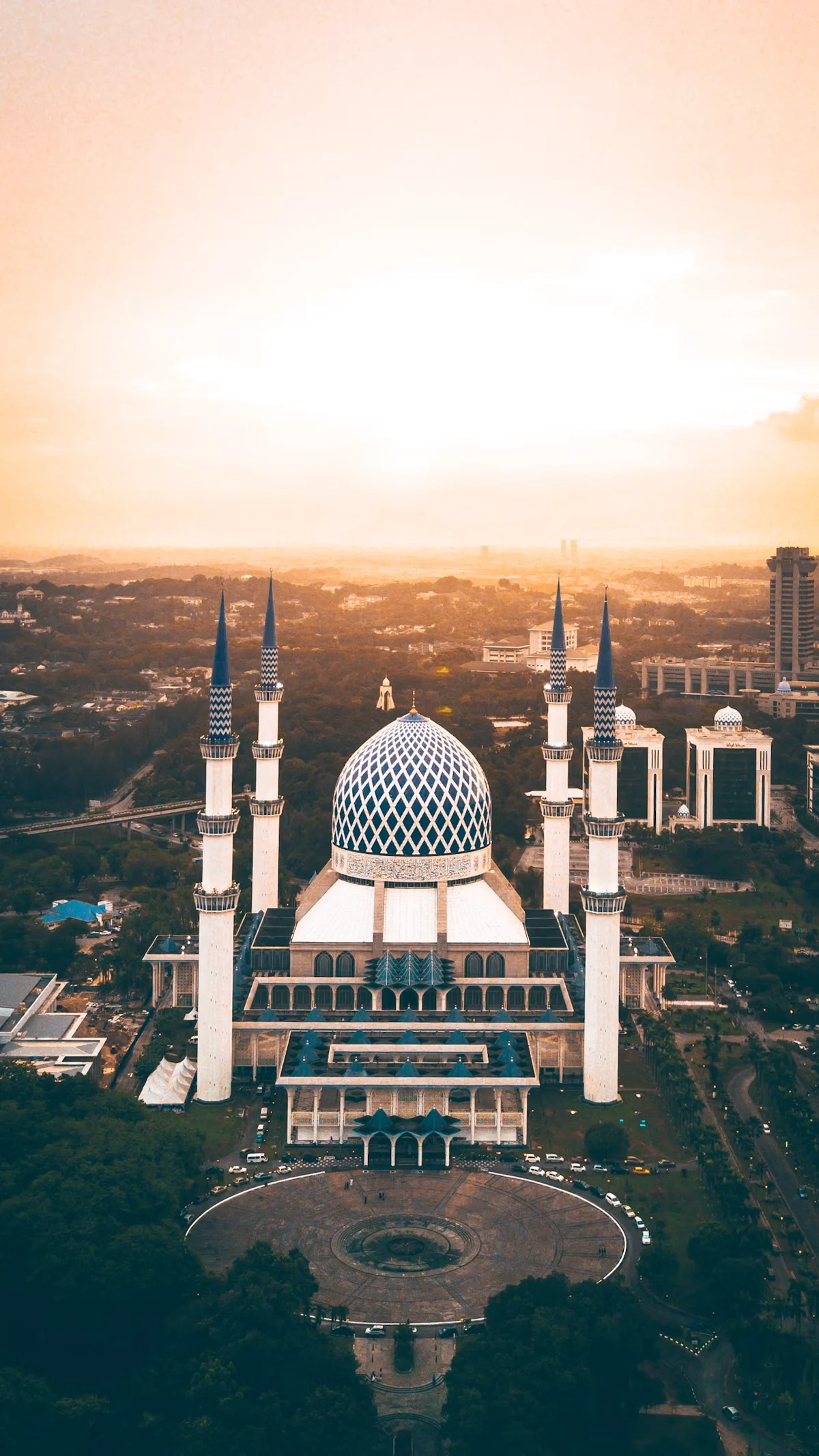 Bahasa Arab, Inggris & Life Skill